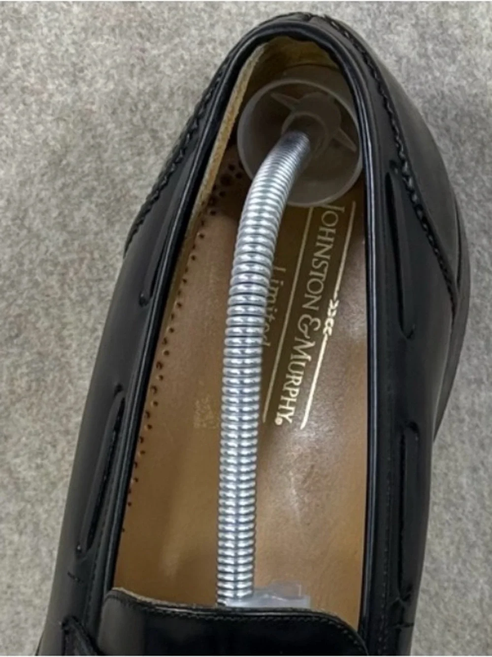 Vintage Johnston and Murphy “Limited” Black Leather Tassel Loafers Men’s Sz 9.5